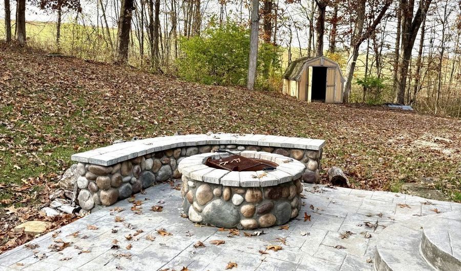 3055 Glenfinnan Dr, Albany, OH 45710 - 3 Beds, 4 Bath