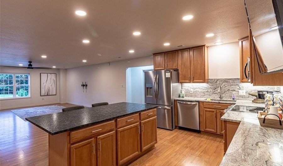 12188 Bedrock Ln, Bentonville, AR 72712 - 4 Beds, 4 Bath