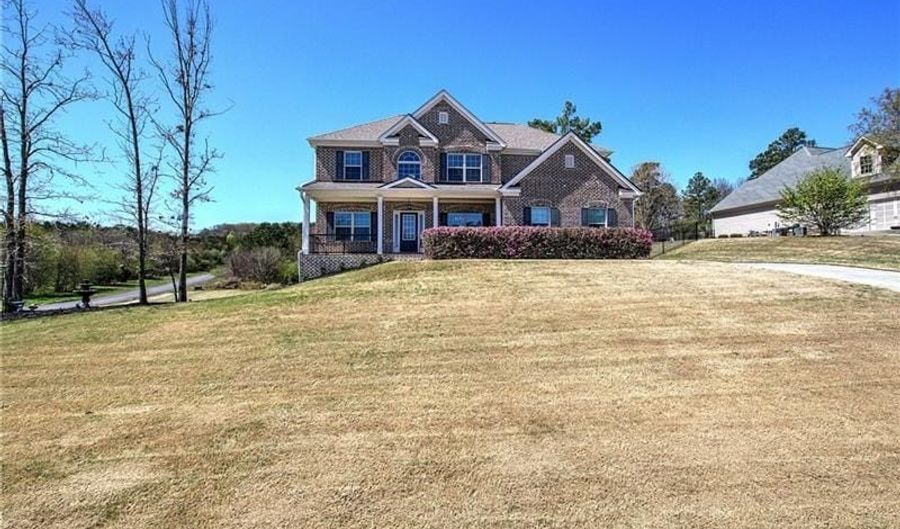 106 Lighthouse Cv SW, Adairsville, GA 30103 - 5 Beds, 3 Bath