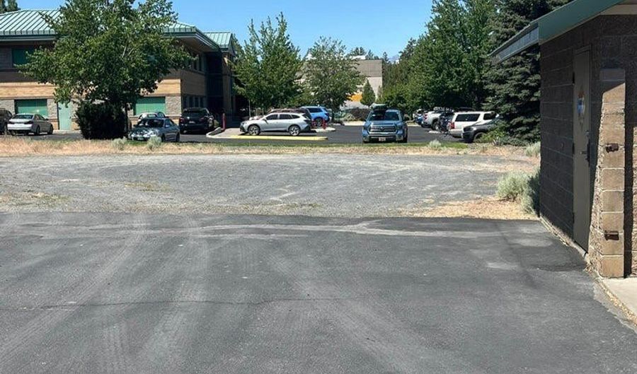 325 SW Cyber Dr, Bend, OR 97702 - 0 Beds, 0 Bath