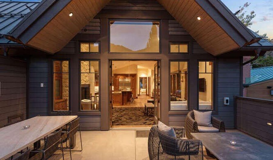 719 E Hopkins Ave 202, Aspen, CO 81611 - 5 Beds, 6 Bath