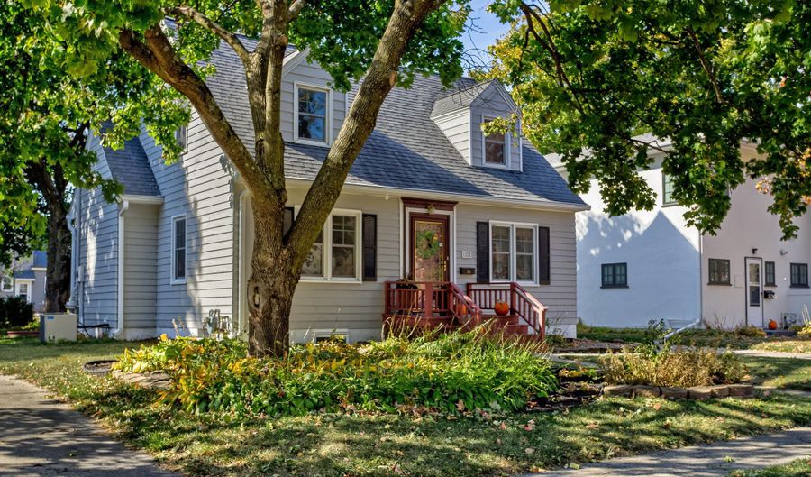 1225 Harding Ave, Ames, IA 50010 - 5 Beds, 2 Bath