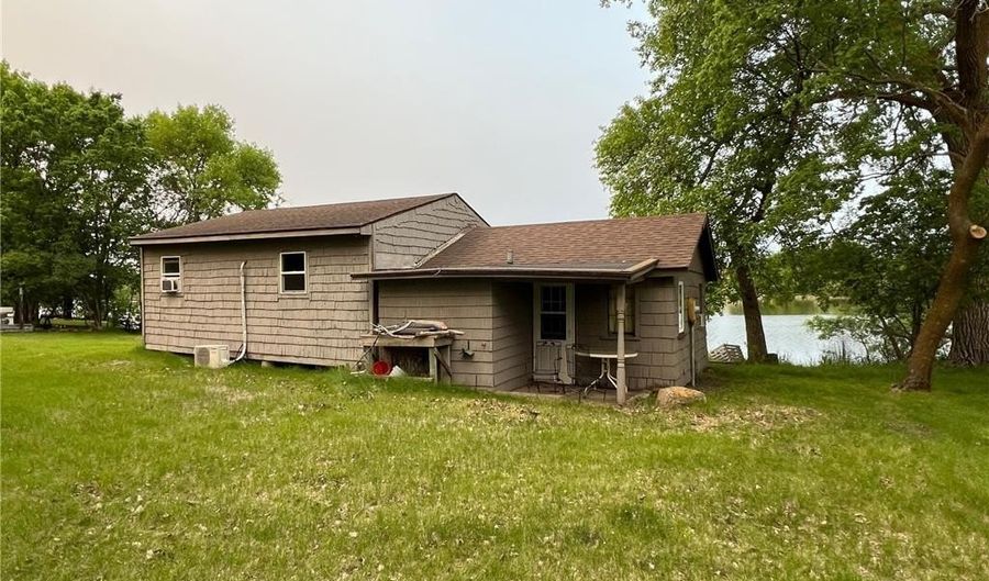114 Lakota Is, Big Stone City, SD 57216 - 2 Beds, 1 Bath
