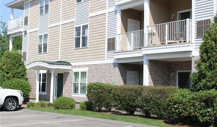 200 Roger Williams Ave 409, East Providence, RI 02916 - 2 Beds, 2 Bath