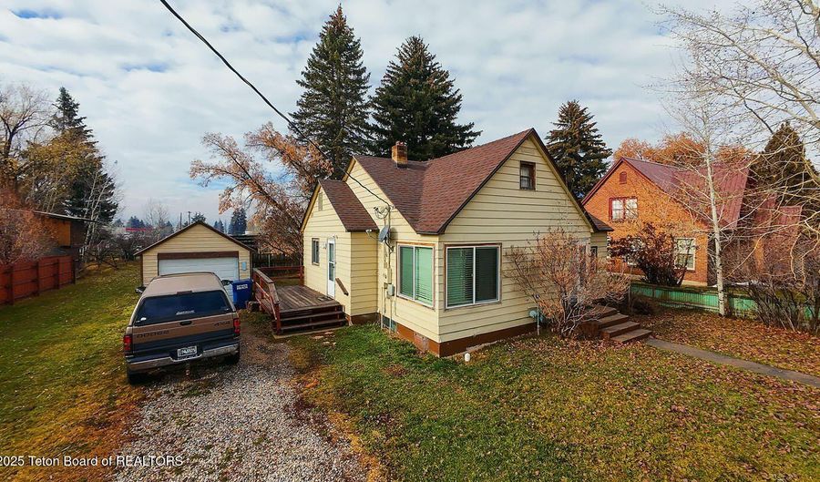 366 ADAMS St, Afton, WY 83110 - 3 Beds, 1 Bath