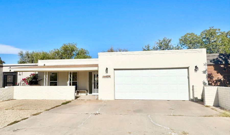 1711 Live Oak Pl, Carlsbad, NM 88220 - 2 Beds, 2 Bath