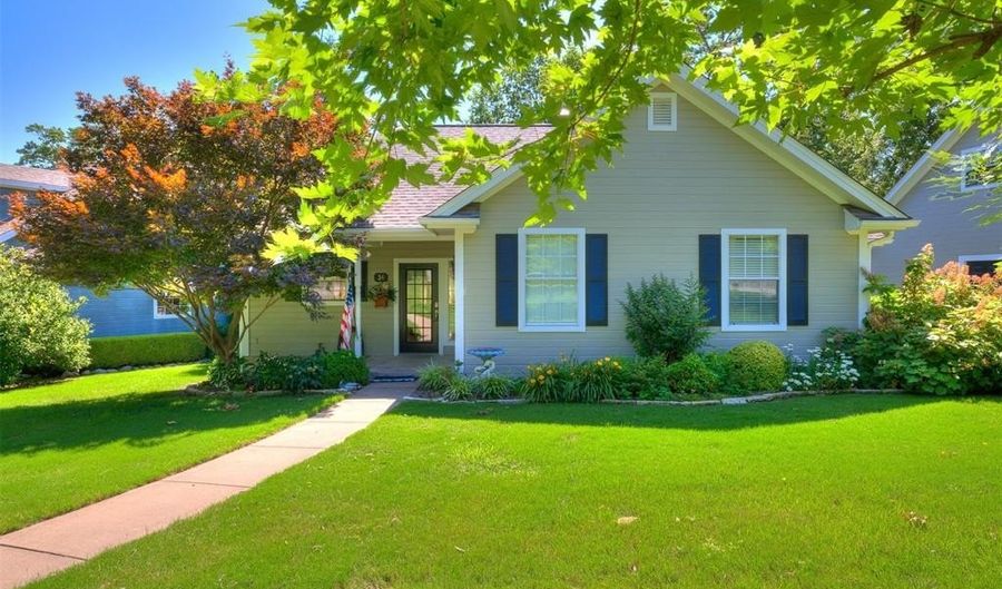 56201 E 285 Rd F36, Afton, OK 74331 - 3 Beds, 2 Bath