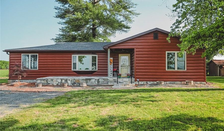 18057 County Road 214, Advance, MO 63730 - 2 Beds, 1 Bath