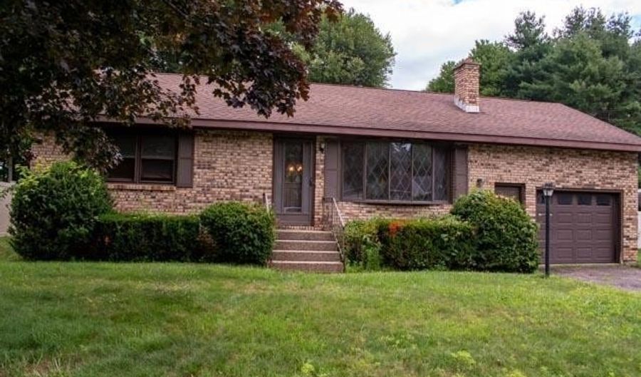 11 Melissa Ct, Albany, NY 12205 - 3 Beds, 1 Bath
