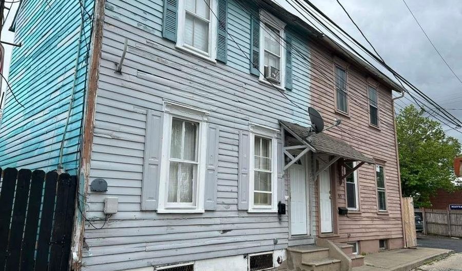507 N Refwal St, Allentown, PA 18102 - 2 Beds, 1 Bath
