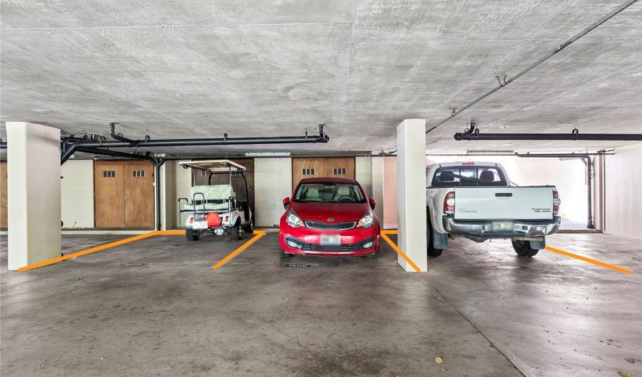 411 Kaelepulu Dr E, Kailua, HI 96734 - 2 Beds, 3 Bath