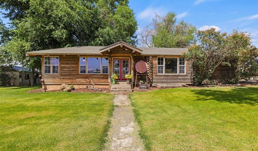 35429 McCartie Ln, Bonanza, OR 97623 - 2 Beds, 2 Bath