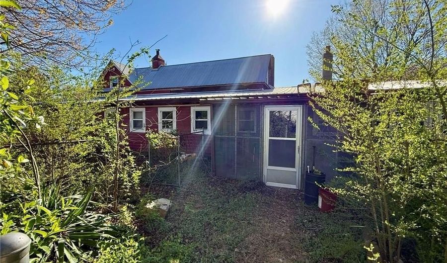 4149 Happy Hollow Rd, Asheboro, NC 27205 - 3 Beds, 2 Bath