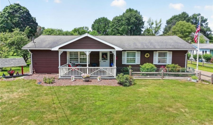 6045 S McNutt Ave, Ashtabula, OH 44004 - 3 Beds, 1 Bath