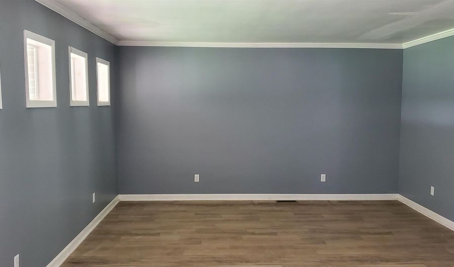 1305 S Madison St, Athens, AL 35611 - 3 Beds, 2 Bath