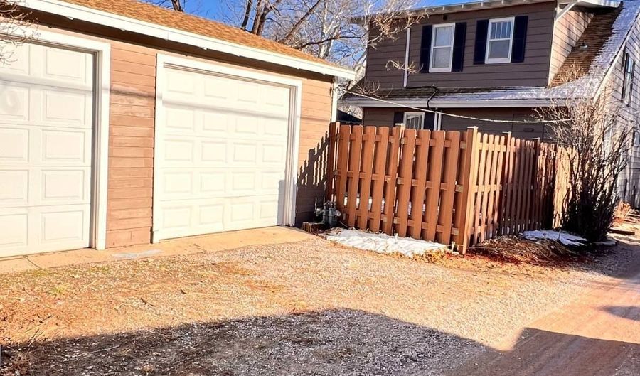 114 W 8th St, Alliance, NE 69301 - 3 Beds, 1 Bath