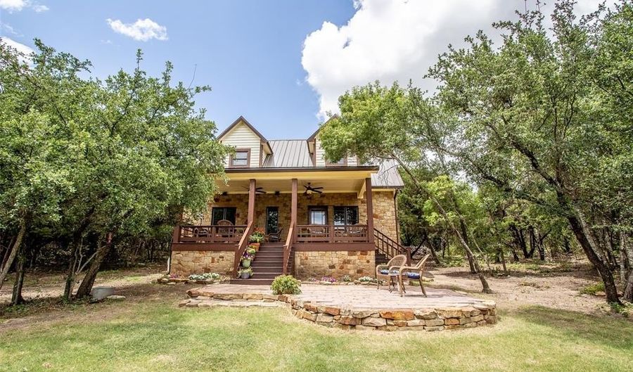 5545 County Road 225, Hico, TX 76457 - 2 Beds, 2 Bath