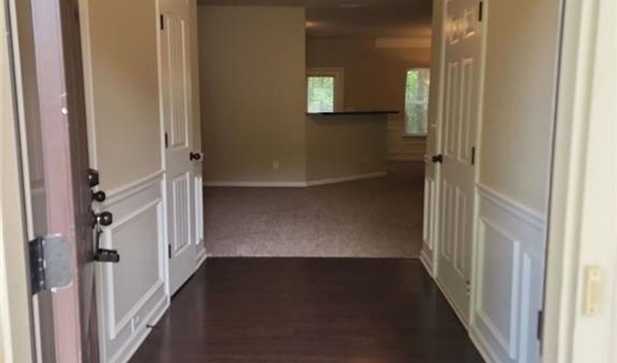 628 Oakside Pl, Acworth, GA 30102 - 3 Beds, 3 Bath