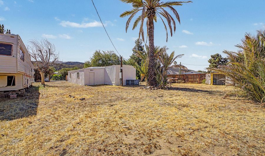 34555 S K FIELD Rd, Black Canyon City, AZ 85324 - 2 Beds, 1 Bath