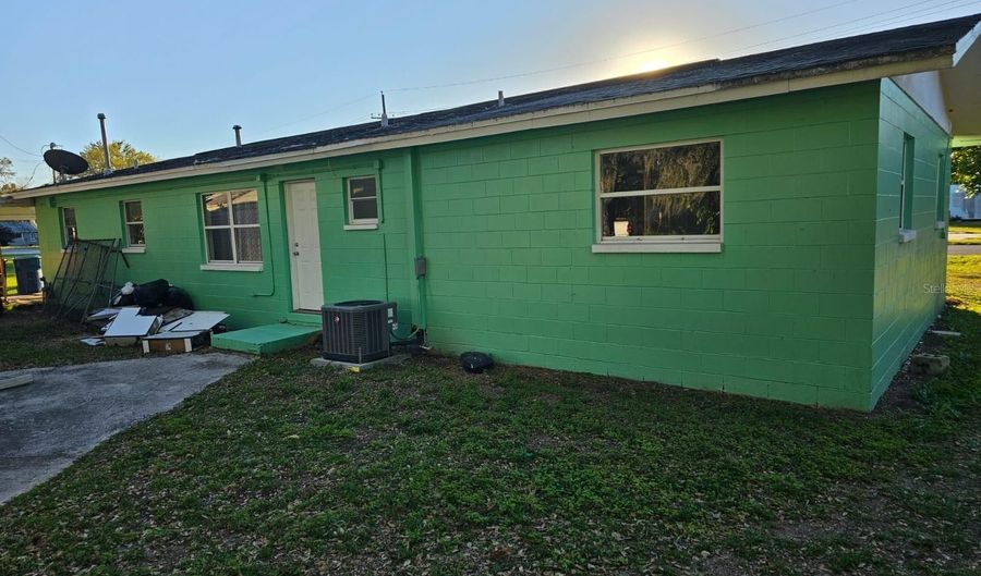311 S FRENCH Ave, Fort Meade, FL 33841 - 3 Beds, 2 Bath