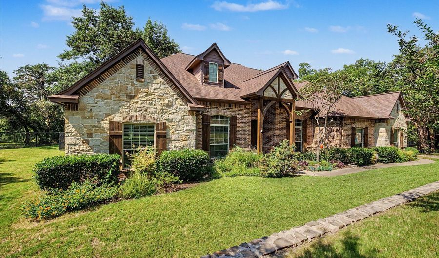 127 Cedar Bluff Ct, Aledo, TX 76008 - 3 Beds, 4 Bath