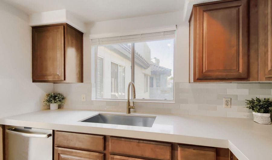 1825 W Ray Rd Apt 2125, Chandler, AZ 85224 - 3 Beds, 2 Bath