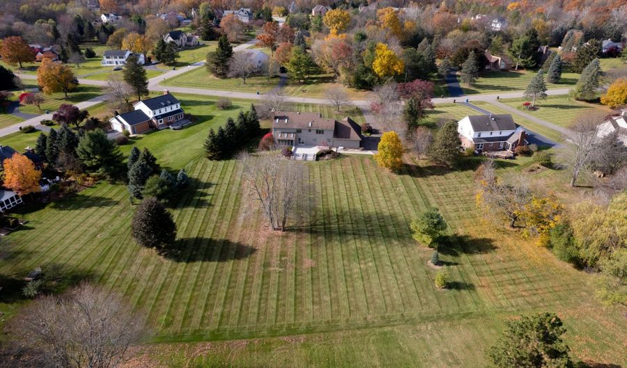 3682 Tanglewood Ct, Ann Arbor, MI 48105 - 4 Beds, 4 Bath