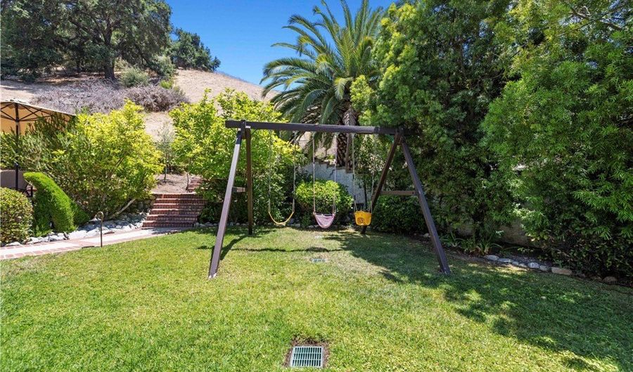 3728 Park Colony Ct, Agoura Hills, CA 91301 - 5 Beds, 3 Bath