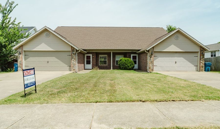 3304 SW Deerfield Blvd 2, Bentonville, AR 72713 - 3 Beds, 2 Bath