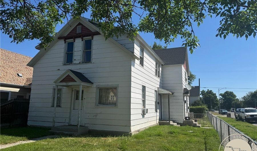 323 S 31st St, Billings, MT 59101 - 8 Beds, 4 Bath