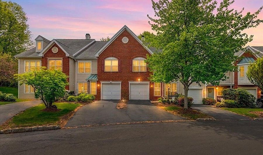 403 Timberbrooke Dr C, Bedminster, NJ 07921 - 3 Beds, 3 Bath
