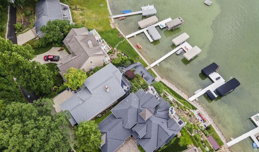 2280 Lane 105 Lake James, Angola, IN 46703 - 4 Beds, 3 Bath