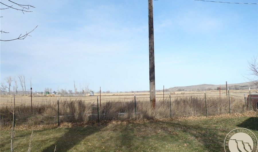 515 E Broadway Ave, Bridger, MT 59014 - 3 Beds, 2 Bath