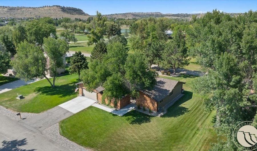 3035 Arnold Palmer Dr, Billings, MT 59106 - 3 Beds, 3 Bath
