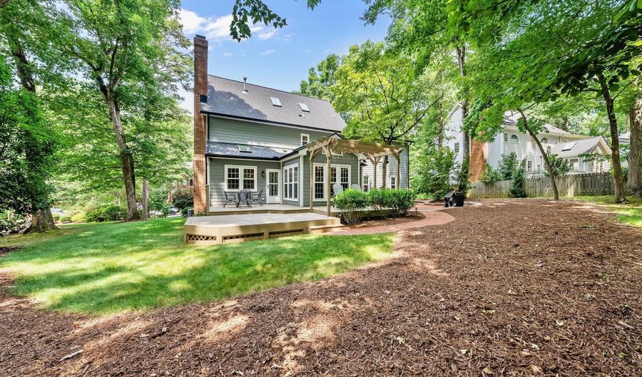 1030 W Sterlington Pl, Apex, NC 27502 - 4 Beds, 3 Bath