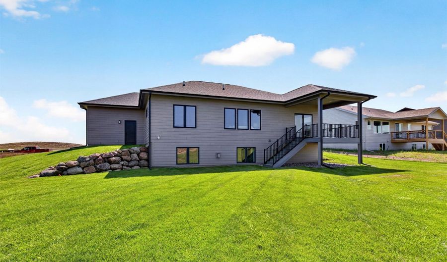 3308 SE Bannister Dr, Ankeny, IA 50021 - 4 Beds, 3 Bath