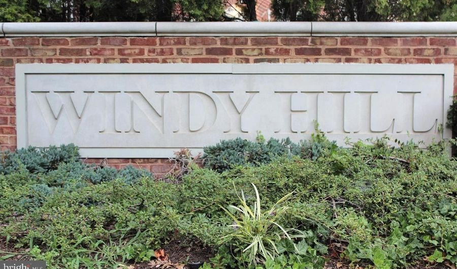 6480 CHEYENNE Dr 201, Alexandria, VA 22312 - 2 Beds, 2 Bath