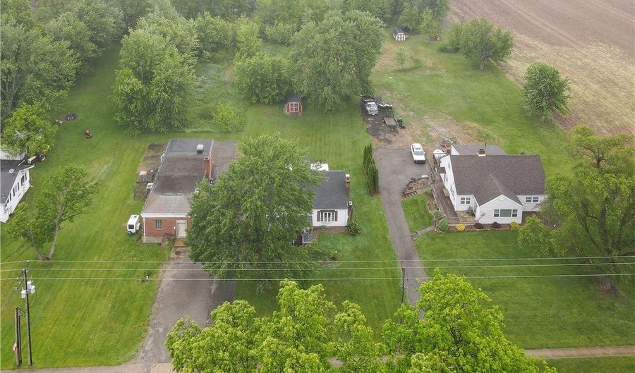 6615 Waterloo Rd, Atwater, OH 44201 - 4 Beds, 2 Bath