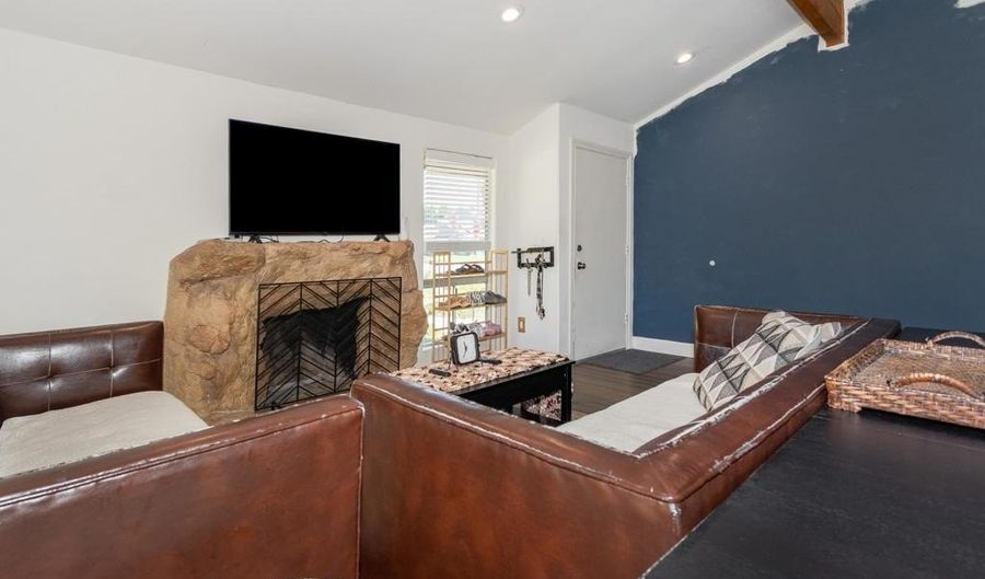 403 Los Arbolitos Blvd, Oceanside, CA 92058 - 2 Beds, 1 Bath