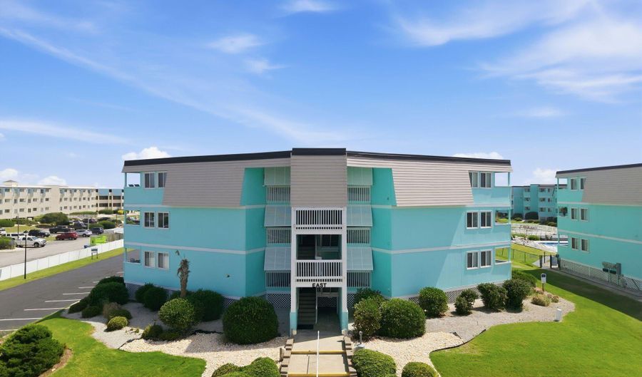 301 E Commerce Way Rd 206, Atlantic Beach, NC 28512 - 2 Beds, 2 Bath