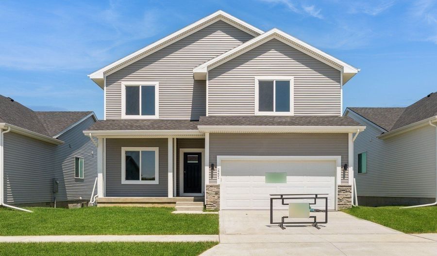 2231 Chan Dr, Adel, IA 50003 - 4 Beds, 3 Bath