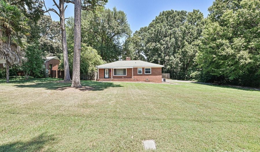 2733 Palm Ave, Charlotte, NC 28205 - 2 Beds, 1 Bath