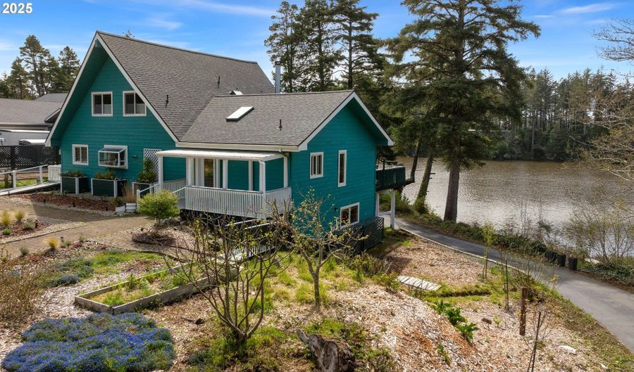 53461 SAFE Rd, Bandon, OR 97411 - 3 Beds, 4 Bath