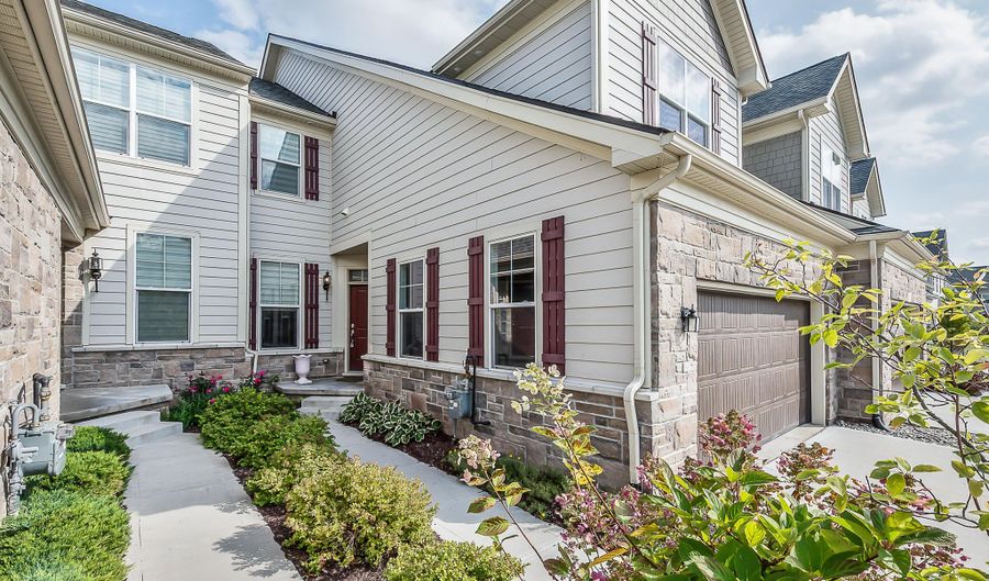 3075 N Spurway Dr, Ann Arbor, MI 48105 - 3 Beds, null Bath