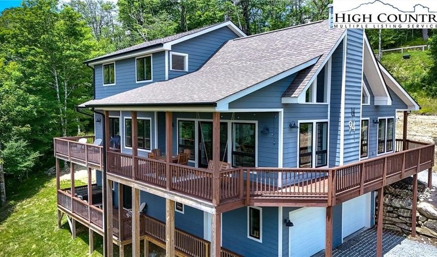 94 Silver Fox Rdg, Beech Mountain, NC 28604 - 4 Beds, 5 Bath
