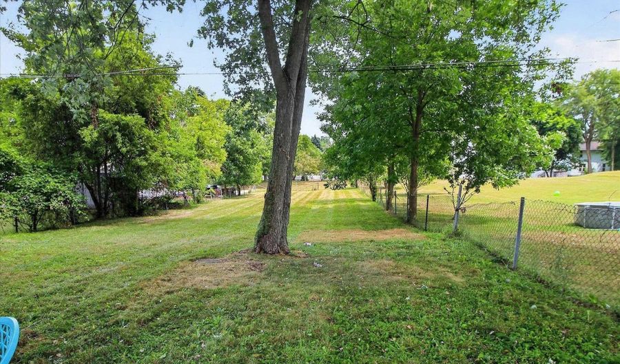 111 Penrith Ave, Alma, MI 48801 - 3 Beds, 2 Bath