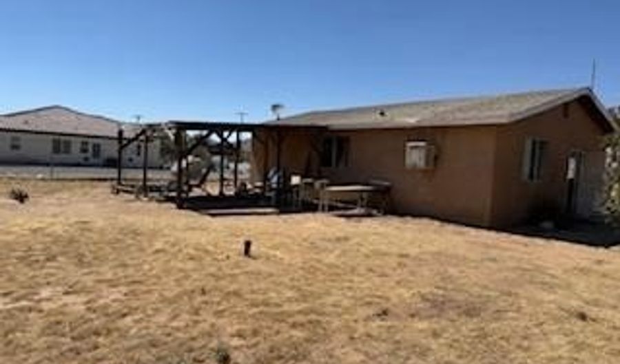 16766 Walpi, Apple Valley, CA 92307 - 4 Beds, 3 Bath