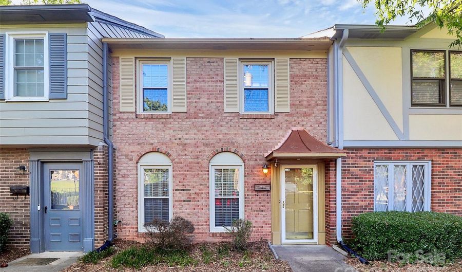 4500 Central Ave B, Charlotte, NC 28205 - 2 Beds, 2 Bath
