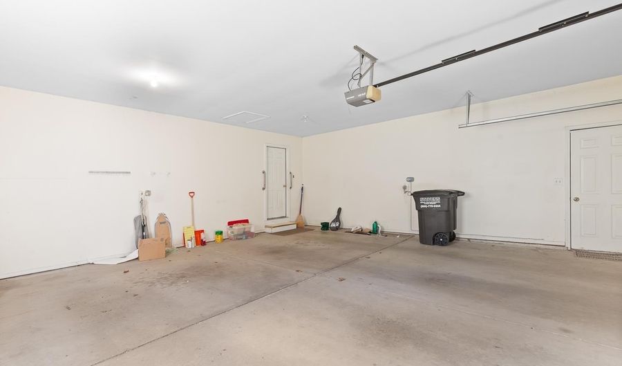 3109 E Northmor, Adrian, MI 49221 - 3 Beds, 3 Bath