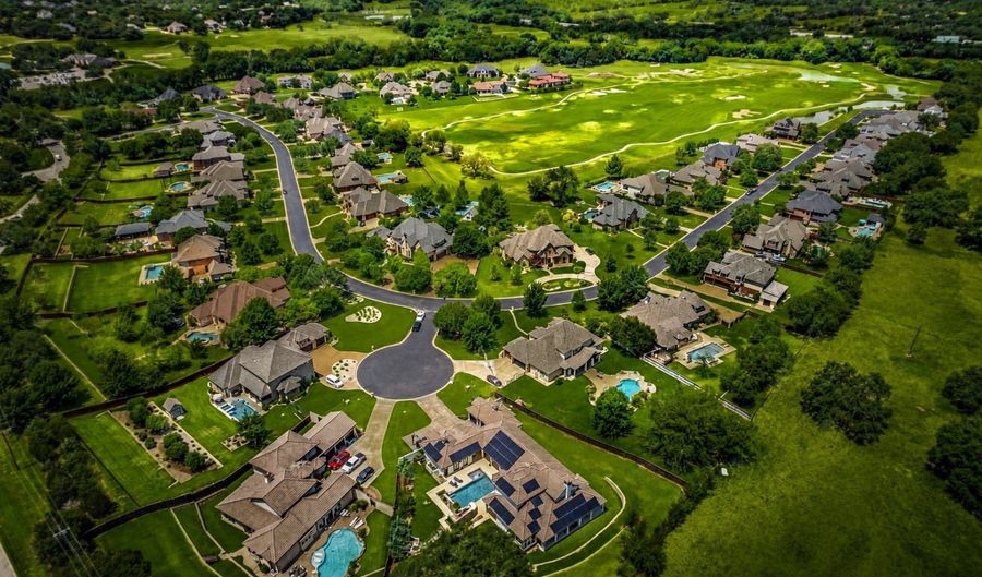 203 Links Ct, Aledo, TX 76008 - 5 Beds, 6 Bath